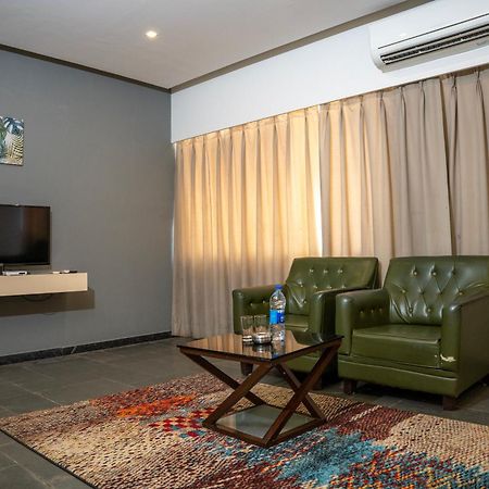 Hotel Dwarawata Dharwad Ngoại thất bức ảnh