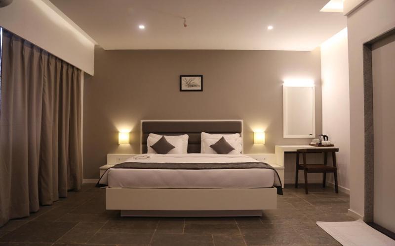 Hotel Dwarawata Dharwad Ngoại thất bức ảnh